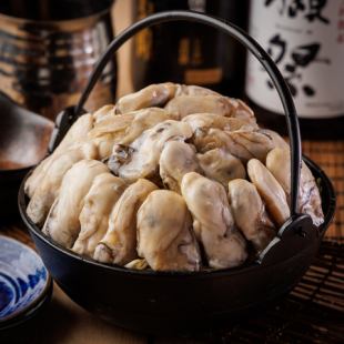 広島県産牡蠣を使用◎『濃厚牡蠣鍋コース』うにのせ和牛含8品 2.5時間飲み放題付 6980円⇒5980円