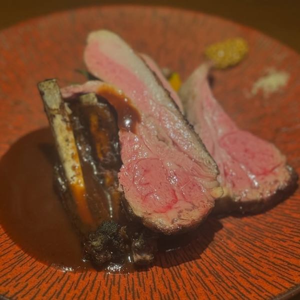 ～炭焼き肉～ 骨付き 仔羊(2本)