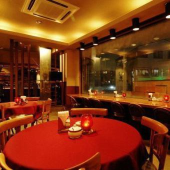 ラウンジ（デザートルーム）としてのテーブル席のご用意がございます。