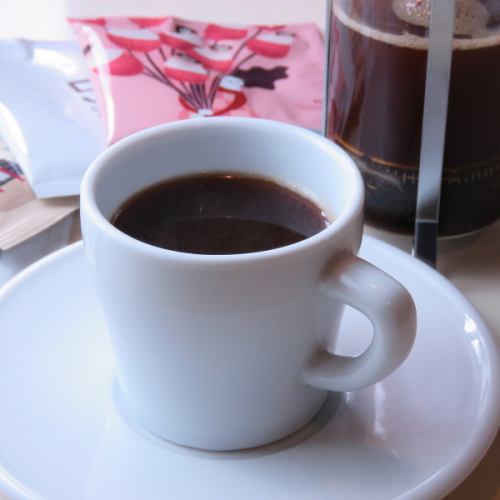 我們以咖啡師的技能為您提供美味的咖啡。