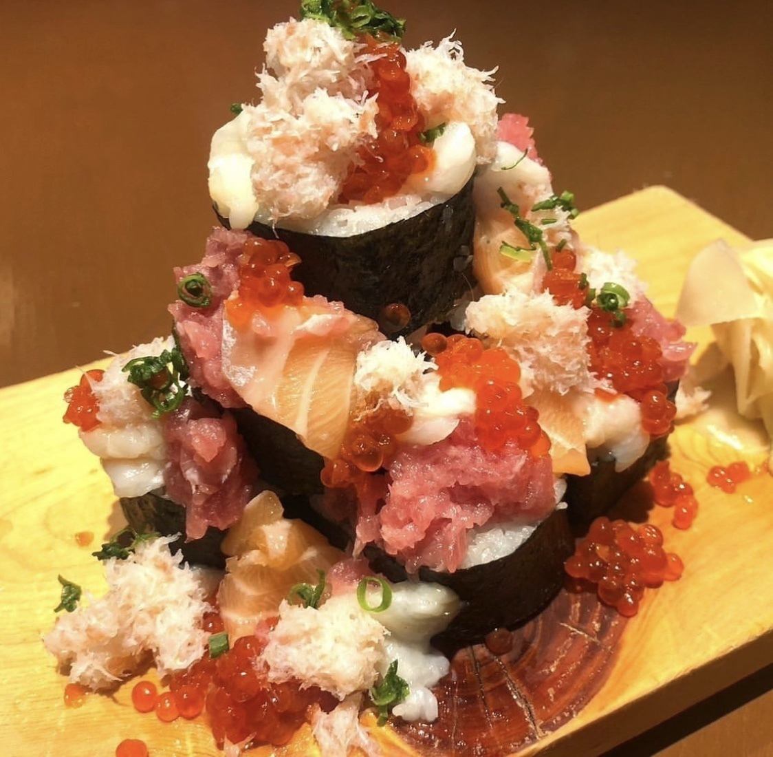 Kiwami spills! Greedy sushi topped with toppings until they spill out♪