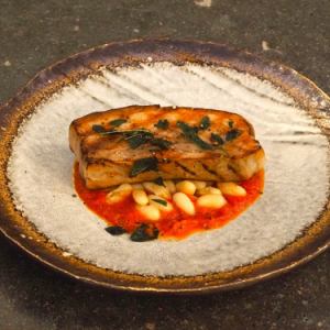 日吉ポーク厚切りバラ肉の網焼き　ピッツァヨーラソース