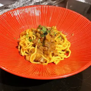 猪ラグーと山の幸のキタッラ