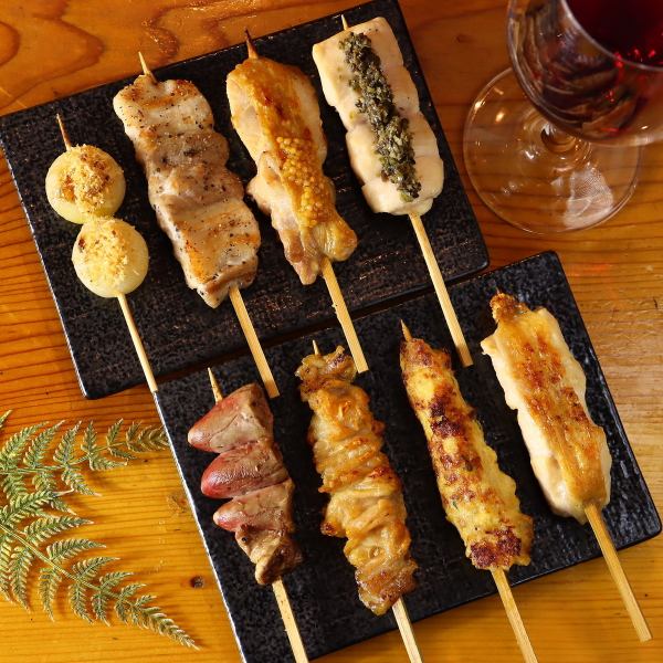 イタリアンやフレンチの要素を取り入れた当店オリジナルの串を愉しむ“串コース”