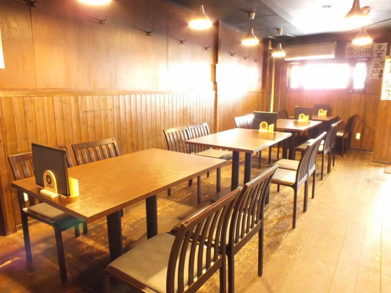We are preparing a spacious table seat so that you can spend happy time with important friends.You can enjoy your meals and drinks regardless of scenes, such as each banquet / girls' party / date etc.Choice is OK ★ It is possible to accommodate up to 30 people! Please contact us.