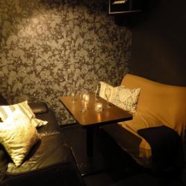 [Semi-private room & sofa] Enjoy your favorite time with spacious sofa seats ♪ Groups are also okay! It is used for various occasions such as birthdays, anniversaries, and welcome and farewell parties.Early reservation is recommended for popular sofa seats ★