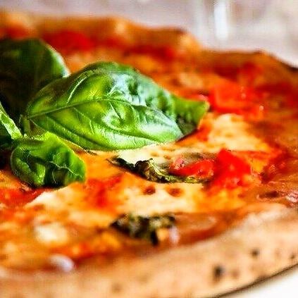 披萨和意大利面都可以吃！7种菜品丰富，2小时无限畅饮4,000日元