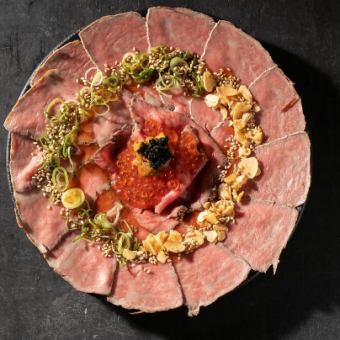 Rare roast beef with domestic sirloin and sea urchin salmon roe
