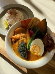 【平日限定】アリーズガーデンの農園風 スパイシー・スープカレー