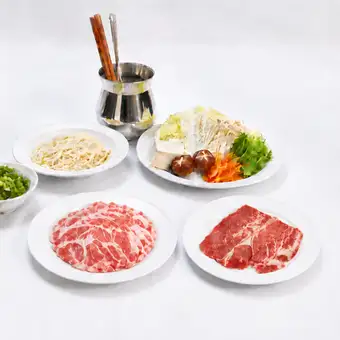 厳選牛豚しゃぶしゃぶコース（昆布・地鶏醤油・ゆず塩）