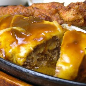 とろ～りチーズ手ごねハンバーグステーキ＆特製から揚げ2個 200g