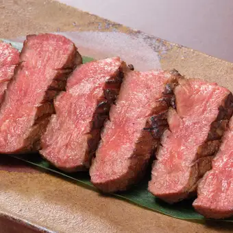 "극"두꺼운 쇠고기 60g