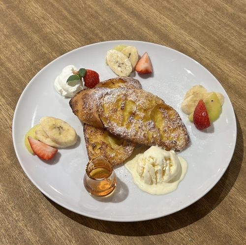 【1日10食限定】季節のスペシャルフレンチトースト