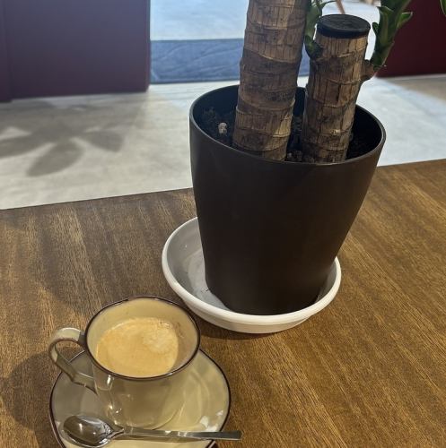 こだわりの「スペシャルティーコーヒー」でほっと一息◎