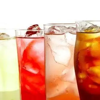 【お子様飲み放題】小学生980円（税込1078円）、4～6歳680円（税込748円）、3歳以下無料