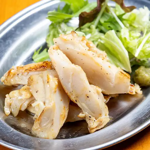 Salt-fried chicken cartilage