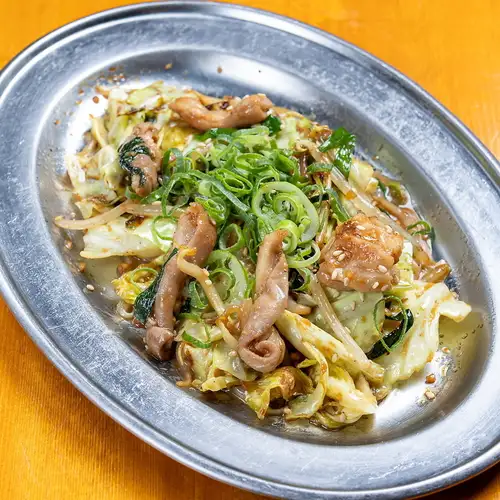 Osaka-style stir-fried offal