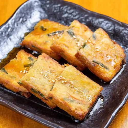 Chijimi with Chinese chives