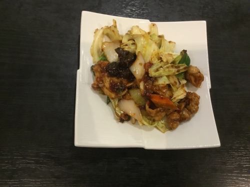 ホイコーロー／鶏肉とカシューナッツ炒め