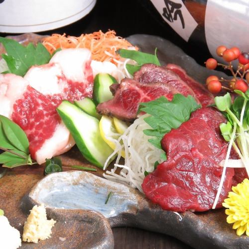 Kumamoto specialty: Assorted three kinds of horse sashimi