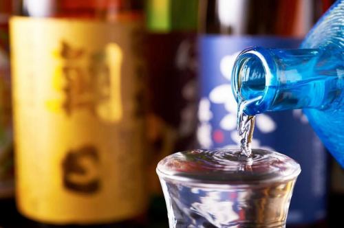 .

全席個室で、落ち着いた和の空間を堪能できる 
「虎てつ田町店」✨ 

店内は友禅和紙や書道家の掛け軸が彩りを添え、 
国内外のお客様から高評価をいただいています🇯🇵🌸 

都会の喧騒を忘れさせてくれる、 
まるで旅館のようなひとときをご提供いたします。 

名物の《しょうが香る黄金スープしゃぶ（和紙しゃぶ）》は 
2種の鰹と昆布出汁に、生姜と香辛料を加えた特製スープが決め手🍲 
食材の旨味を最大限に引き出す味わいで、季節を問わずお楽しみいただけます✨ 

豪華三段重やズワイ蟹しゃぶが味わえるコースも充実🦀🍱 
全国47都道府県の日本酒と共に、 
旬の鮮魚や逸品料理をご堪能ください🍶🐟 

全席個室だから、接待・会食・記念日にもおすすめです🎊 

📍【虎てつ田町店 -KOTETSU-】 
東京都港区芝浦3-6-8 TOKIビル5F 

🚃JR田町駅 芝浦口 徒歩3分 
🚈都営浅草線 三田駅 徒歩6分 

🕐営業時間 
昼：11:30～15:00 
夜：16:00～24:00（L.O. フード23:00／ドリンク23:30） 

📅定休日：土曜・日曜・祝日は要予約 
📞お問い合わせ：お気軽にお電話ください 

#虎てつ 
#田町グルメ 
#田町ディナー 
#三田グルメ 
#浜松町グルメ 
#新橋居酒屋 
#有楽町ディナー 
#TokyoFoodie 
#TokyoEats 
#JapanTravelFood 
#AuthenticJapaneseFood 
#ShabuShabu 
#wagyu 
#Eel 
#unagi 
#JapaneseCuisine 
#TraditionalJapaneseFood