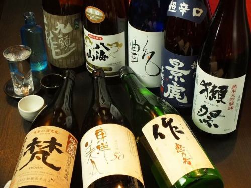 .
全席個室で旬の鮮魚と 
名物「しょうが香る黄金スープしゃぶ（和紙しゃぶ）」が楽しめる 
【虎てつ田町店 -KOTETSU-】✨ 

友禅和紙で彩られた店内は 
書道家の掛け軸や装飾が施され 
海外のお客様からも大好評🇯🇵✈️ 

2種の鰹と昆布の濃厚だしに 
生姜を合わせた黄金スープが絶品！ 
お肉や魚介の旨味を最大限に引き出します🍲 

全国47都道府県の日本酒と 
旬鮮魚の刺身や料理のペアリングもおすすめ🐟🍶 

全席個室なので 
少人数から大人数まで安心してお過ごしいただけます✨ 

【営業時間】 
昼：11:30～15:00 
夜：16:00～24:00 
（フードL.O.23:00 ドリンクL.O.23:30） 

【定休日】 
土曜・日曜・祝日は要予約‼ 

【住所】 
東京都港区芝浦3-6-8 TOKIビル5F 

【アクセス】 
🚃 JR田町駅 芝浦口 徒歩3分 
🚈 都営浅草線 三田駅 徒歩6分 

📞 お問い合わせはお気軽にお電話ください 

#虎てつ 
#田町グルメ 
#田町ディナー 
#田町居酒屋 
#三田グルメ 
#TokyoFoodie 
#TokyoEats 
#ShabuShabu 
#wagyu 
#Eel 
#ExploreTokyo 
#JapaneseCuisine 
#寿喜烧 
#东京美食 
#日式火锅