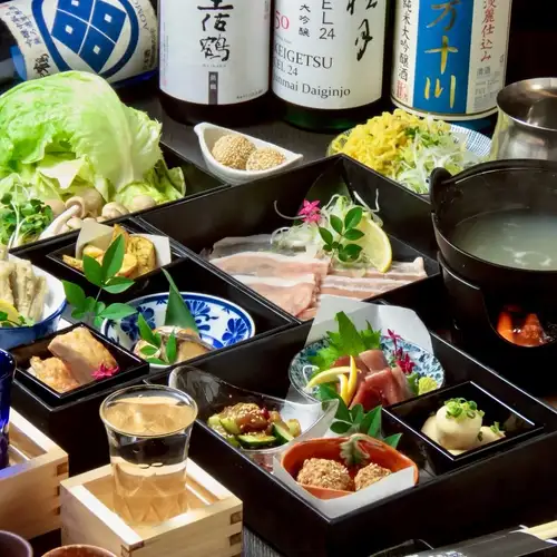 .
Wrapped in the soft colors of washi paper, enjoy a relaxing time with Japanese cuisine.
【Kotetsu Tamachi Store (-KOTETSU-)】 @kotetsu.tamachiten

The shop is adorned with Yuzen washi paper and calligraphy, creating a space where you can feel the beauty of Japanese culture ✨

All seats are in private rooms, allowing you to relax without worrying about those around you.
Enjoy seasonal dishes and conversation at your leisure 🏮

Our restaurant's signature dish, "Ginger-Scented Golden Soup Shabu-Shabu,"
A special golden soup with the deep umami of bonito and kelp, combined with the aroma of ginger.

Enjoy seasonal sashimi and sake from all over Japan.
Enjoy the unique flavors of Japan 🍶🐟

-------------------------------
Toratetsu Tamachi Store
Address: TOKI Building 5F, 3-6-8 Shibaura, Minato-ku, Tokyo
Opening hours: 16:00 - 24:00
Food Last Order | 23:00
Last order for drinks: 23:30
Weekends and public holidays | Reservation required
-------------------------------

#Kotetsu
#TamachiGourmet
#Private room Japanese food
#TokyoEats
#AuthenticJapaneseFood