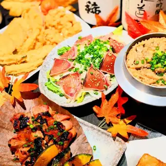 『1日3組様“限定”お手軽プラン』旬の鰹のタタキ・目の前で炊く釜飯など…
