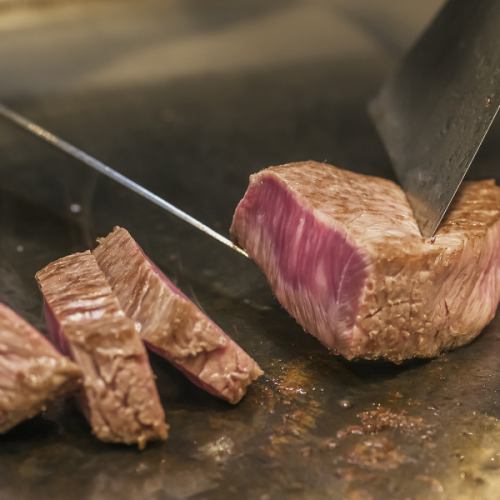 ≪カジュアルなデートにも♪≫神戸牛のステーキも目の前でお楽しみいただけます★肩肘張らずにご利用いただける肉バルスタイル！