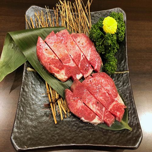 食べれば納得、間違いナシの極上焼肉♪