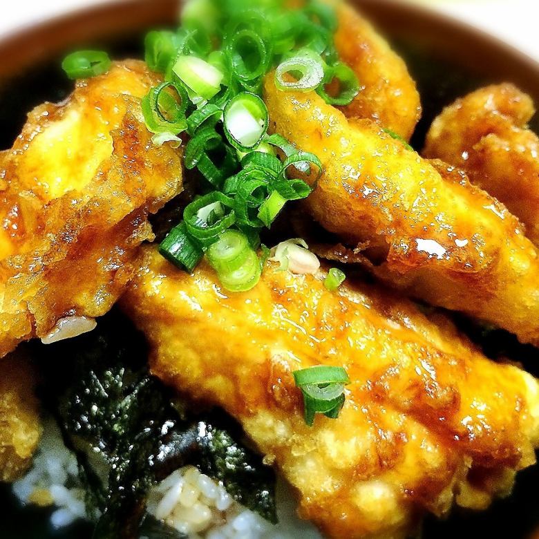 Ripe chicken!! Chicken tempura bowl / chicken cutlet bowl