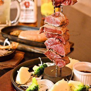 ミートバルでしか味わえない肉料理