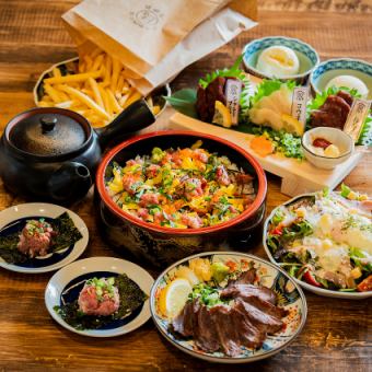 【3h飲み放題】女性必見！"すき焼き炙りユッケ"など全8品『うま女子会コース』￥3500