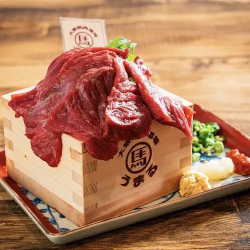 『馬肉のマス盛り』を破格の299円でご提供致します★