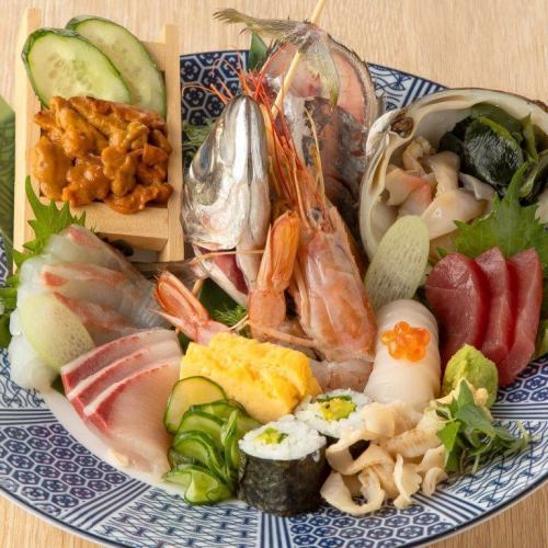 Assortment of 8 types of specially selected sashimi with sea urchin