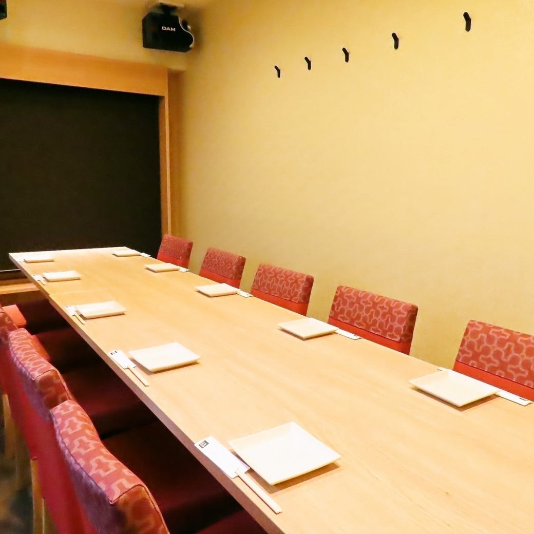 記念日などにおすすめ★オシャレな雰囲気の店内は完全個室完備！