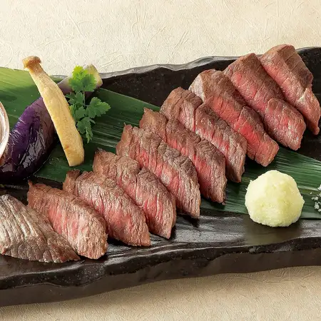 黒毛和牛赤身肉のステーキ