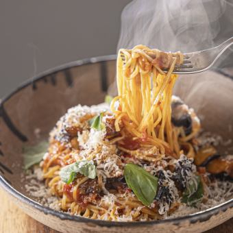 自家製パンチェッタ 揚げ茄子 アマトリチャーナ スパゲッティorタリオリーニ