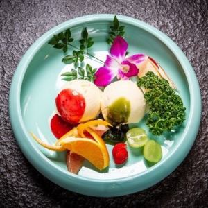 香草冰淇淋/果汁冰糕各一個