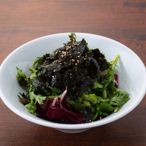 Shungiku and Choreogi Salad
