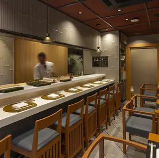 20名様から貸切を承っております。会社の歓送迎会や、ご友人とのパーティーなど、様々なシーンでご利用ください。【/鮨五天五/鮨五天五ディナー/大阪鮨/寿司好きな人と繋がりたい/本格江戸前寿司/大人の隠れ家/大阪グルメ/和食好き/記念日ディナー/ご褒美ごはん/カウンター寿司/職人技/大阪ディナー/美食時間/鮨】