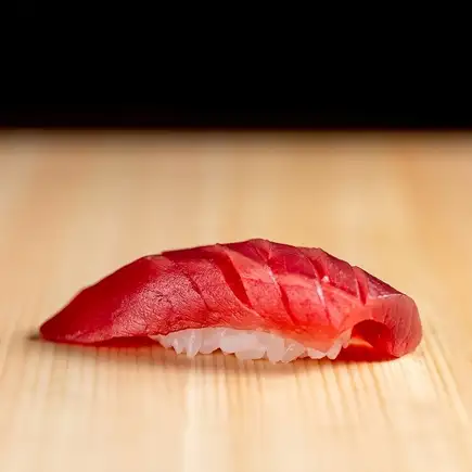 【握り十貫】赤出汁・デザートなど、四季折々の食材を使用した逸品を堪能