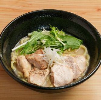 鶏白湯ラーメンとりでん風