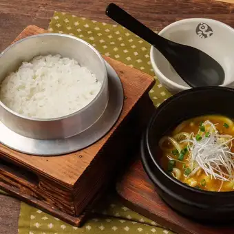 釜炊きご飯のハーフ豚バラカレーうどんセット