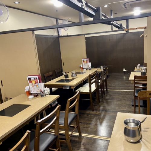 <p>We can accommodate parties of up to 45 people! We also accept reservations for large groups! We look forward to your use for various banquets.</p>