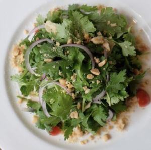 Coriander Salad (Otakanomori branch only)