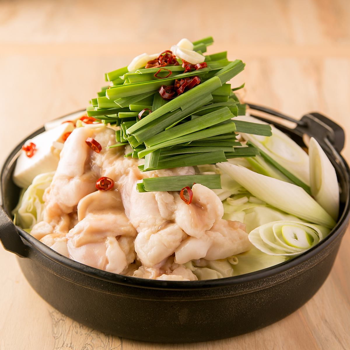 "Motsunabe" and "Chicken sukiyaki pot" born from our commitment to chicken gala