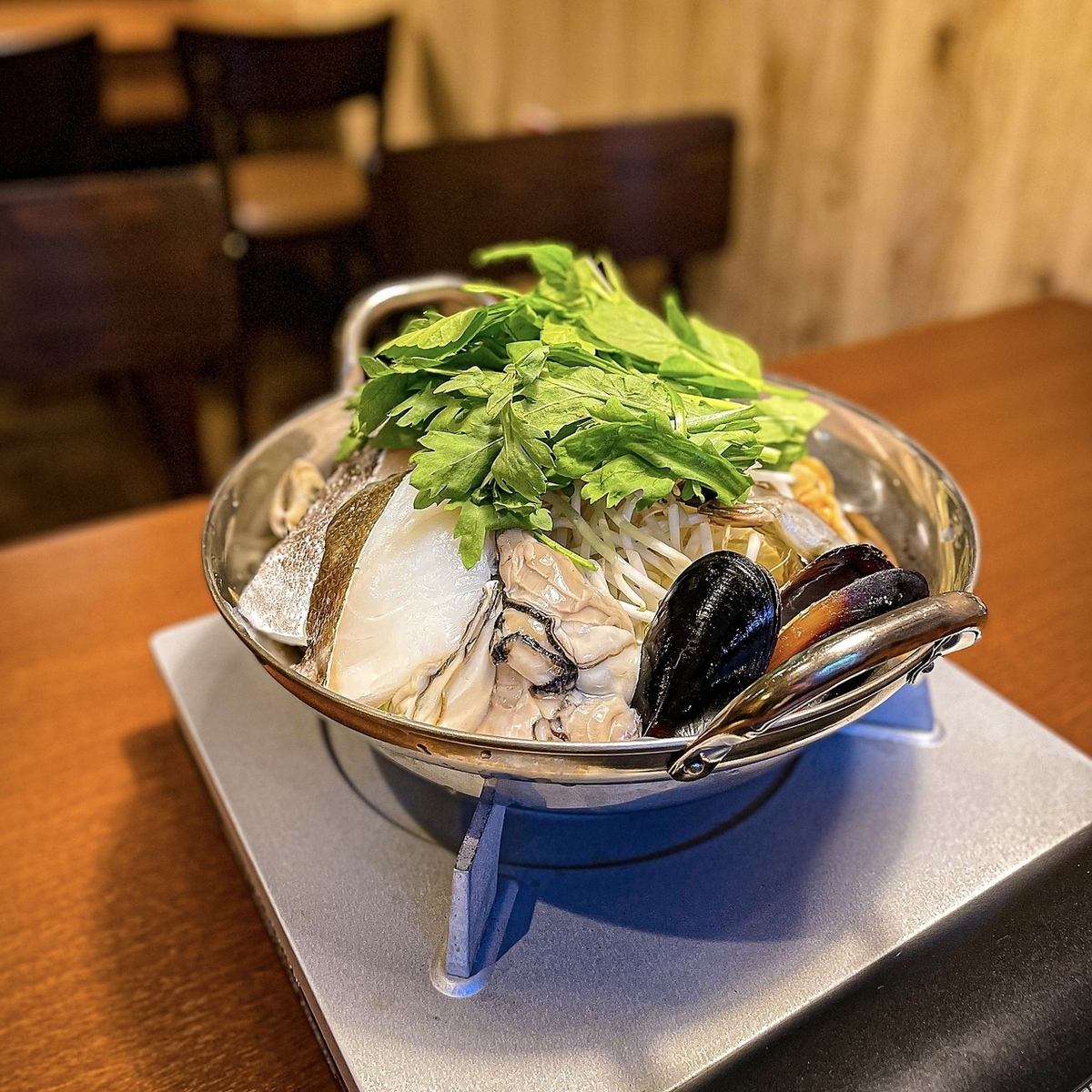 There are also dishes unique to Hiroshima such as haemultan with oysters and conger eel dishes!