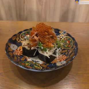 カンジャンサーモンといくらのこぼれキンパ