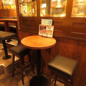 【1階】2名様専用テーブル席♪デートにもおすすめです◎